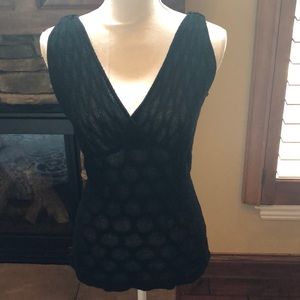 White House Black Market sleeveless top size M